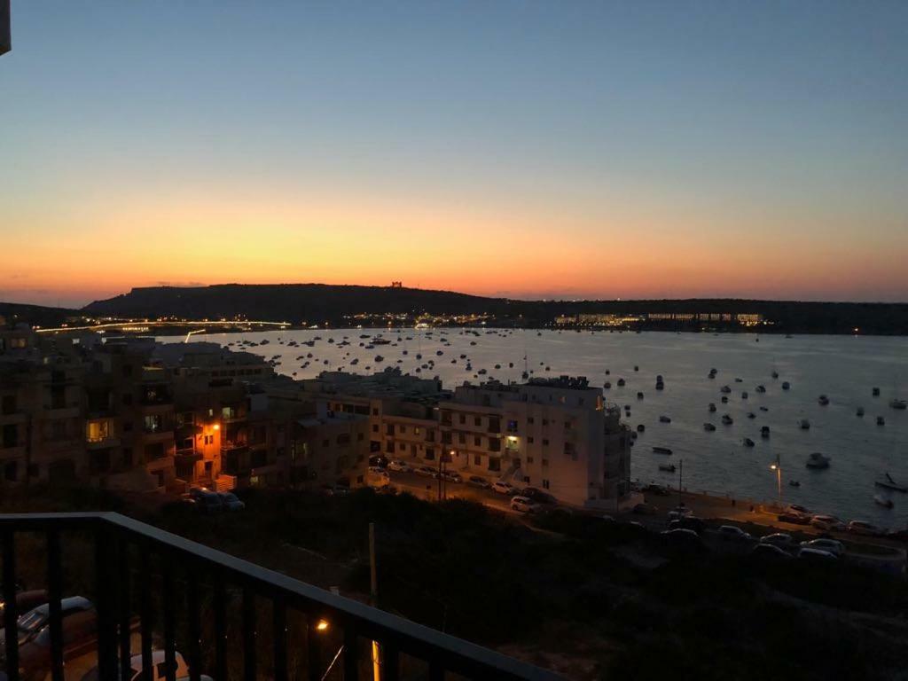 Appartamento Calypso Court Mellieħa Esterno foto